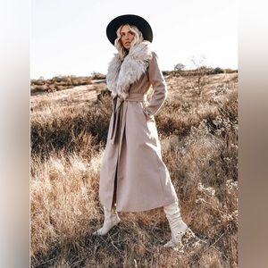 FREDERICA POCKETED FAUX FUR COLLAR COAT